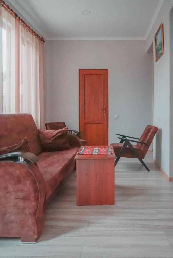 Ana-Maria Bnb Bed & Breakfast Tat'ev Bagian luar foto