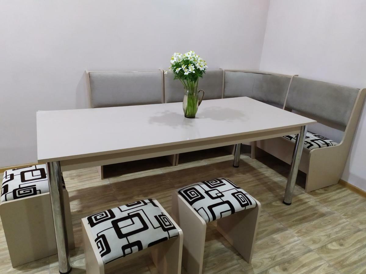 Ana-Maria Bnb Bed & Breakfast Tat'ev Bagian luar foto