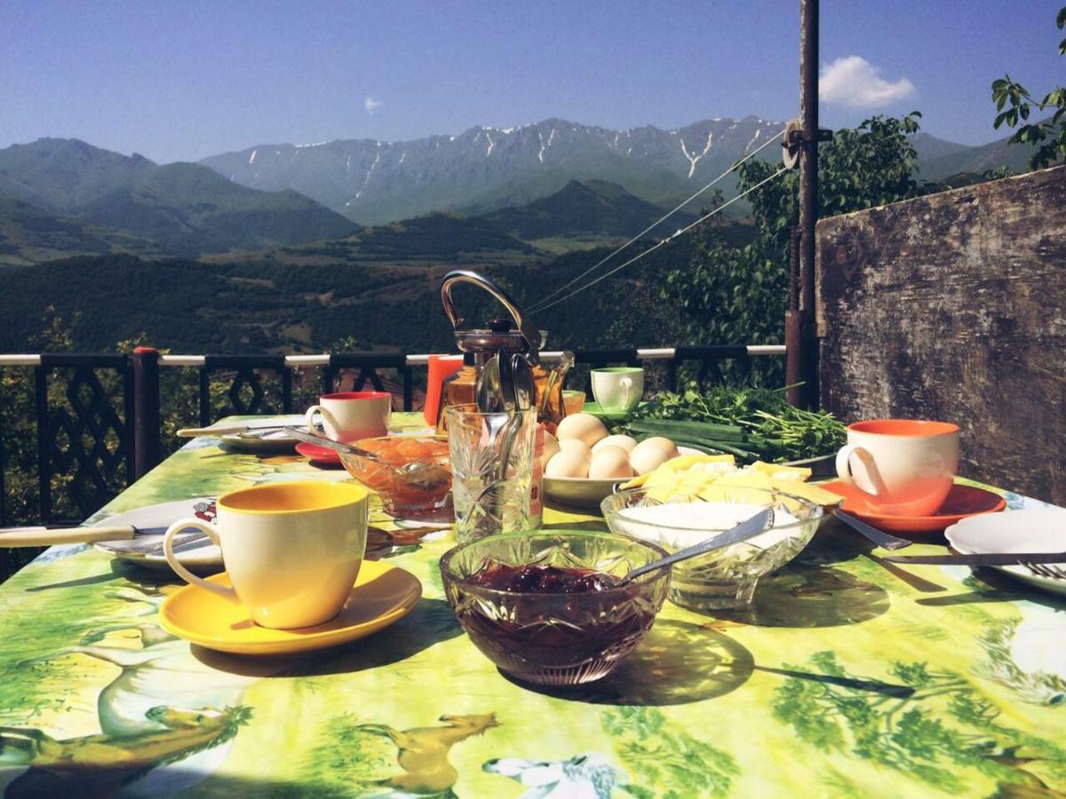Ana-Maria Bnb Bed & Breakfast Tat'ev Bagian luar foto