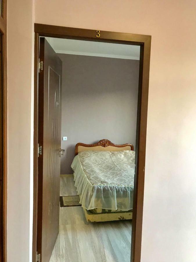 Ana-Maria Bnb Bed & Breakfast Tat'ev Bagian luar foto